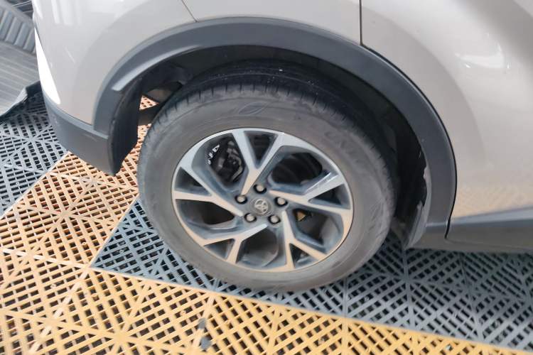 Used Toyota C-HR 2020 2.0L Luxury Edition
