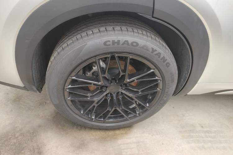 Used Geely Galaxy Xingjian 7 EM-i 2025 120km Flagship Edition Exterior 5