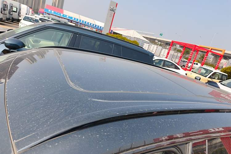 Used Lynk & Co 08 EM-P 2025 220 km All-Wheel-Drive Performance Halo
