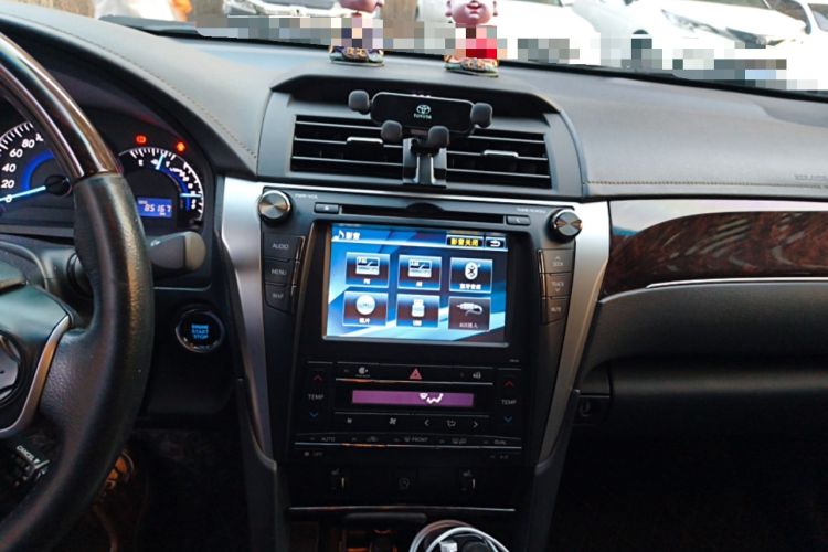 Used Toyota Camry 2016 2.5G 10th Anniversary Deluxe Navigation Edition Audio And AC Panel