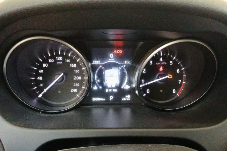 Used Land Rover Discovery Sport 2018 240 PS SE Version Instrument Cluster