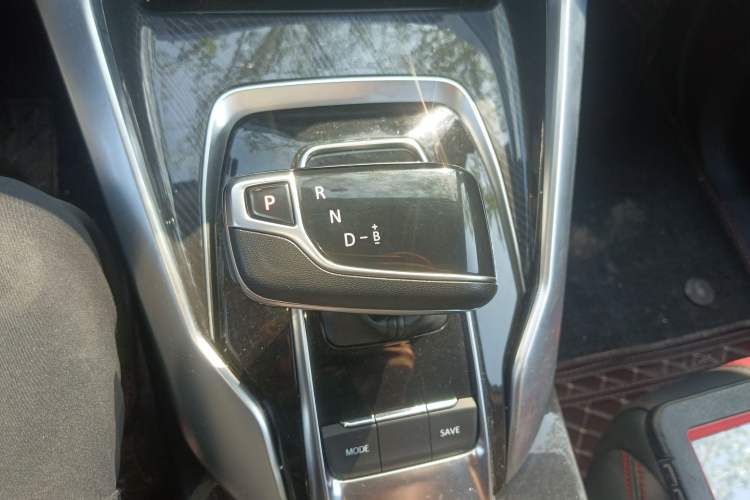 Used SAIC MAXUS EUNIQ 5 2020 1.3T PLUG-IN Luxury Edition
