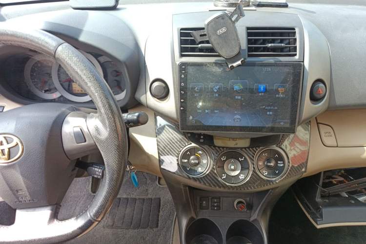 Used Toyota RAV4 2011 2.0L Automatic Luxury Edition
