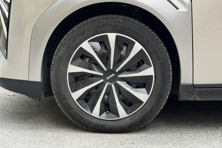 Used AION Y 2023 Plus 510 Enjoy Edition Exterior 4