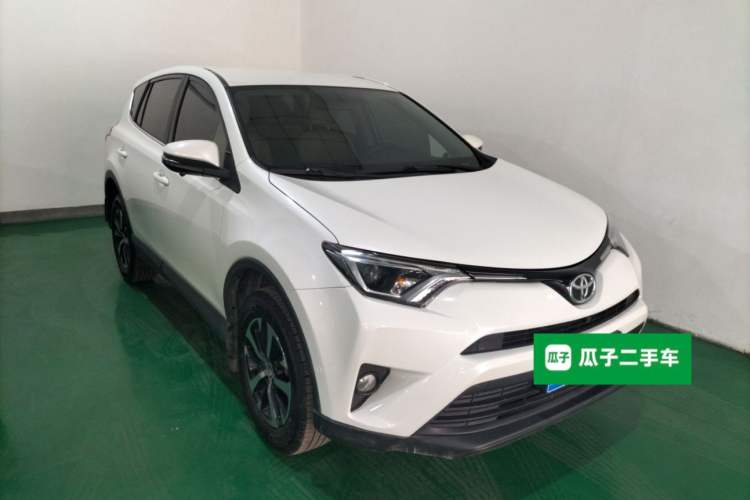 Used Toyota RAV4 2016 2.0L CVT Two-Wheel Drive Urban Edition China V Standard
