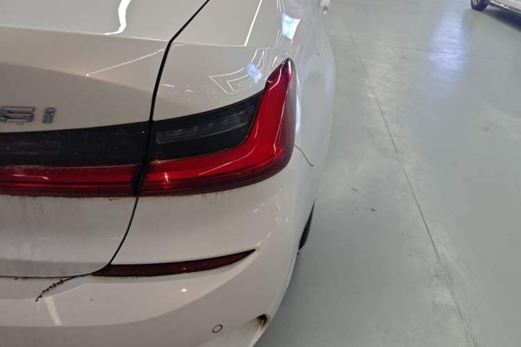 Used BMW 3 Series 2021 Second Facelift 325i M Sport Package Right Rear Taillight