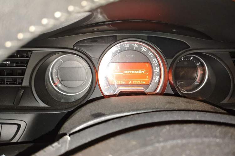 Used Citroen C5 2013 2.0L Automatic Luxury Model Instrument Cluster