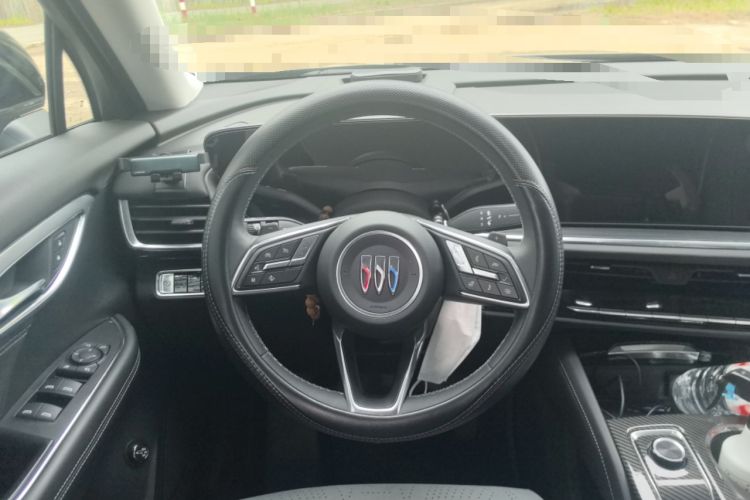 Used Buick Envision 2025 Encore Plus 28T Two-Wheel-Drive Platinum Edition
