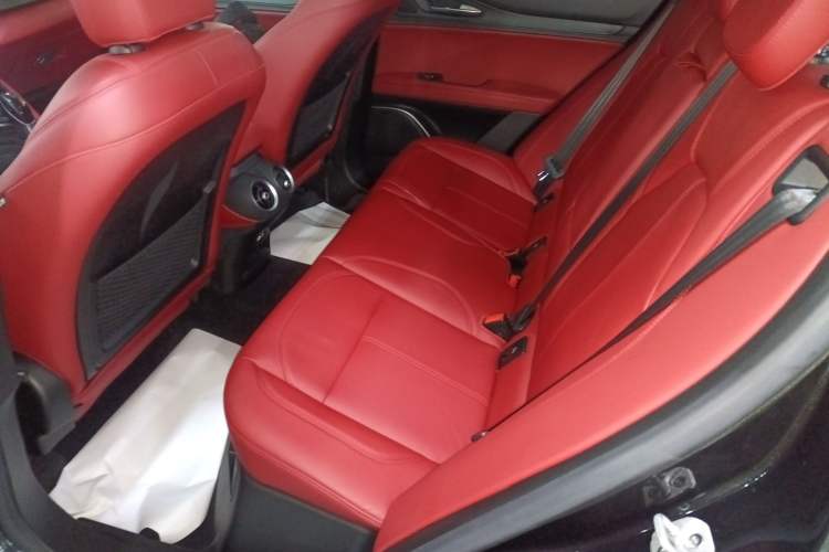 Used Alfa Romeo Stelvio 2017 2.0T 200HP Elite Edition