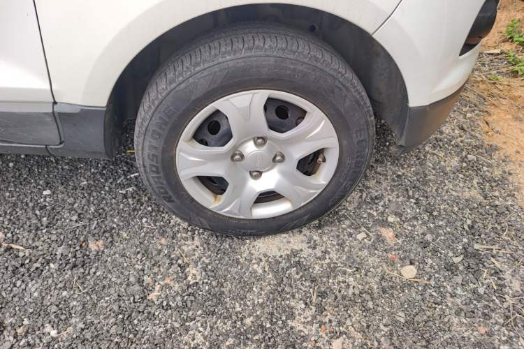 Used Ford EcoSport 2013 1.5L Manual Comfort Model Right Front Wheel Hub