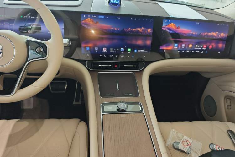 Used Hima AITO M9 2025 Extended-Range Ultra Version 52 kWh 6-Seater Audio And AC Panel