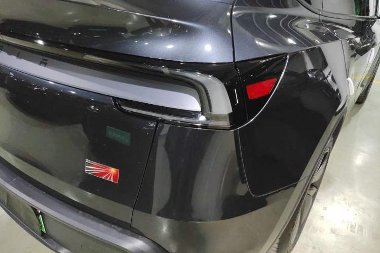 Used Tesla Model Y 2025 Long-Range All-Wheel Drive First Edition