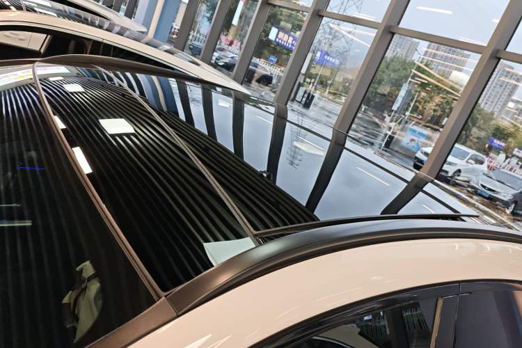 Used Mercedes-Benz GLA 2020 GLA 200 4MATIC Roof