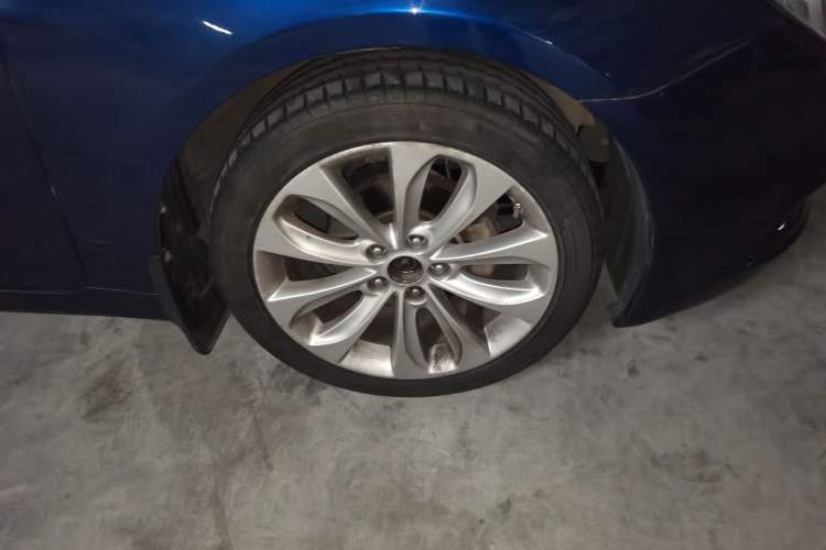 Used Hyundai Sonata 2011 2.0L Automatic Supreme Edition