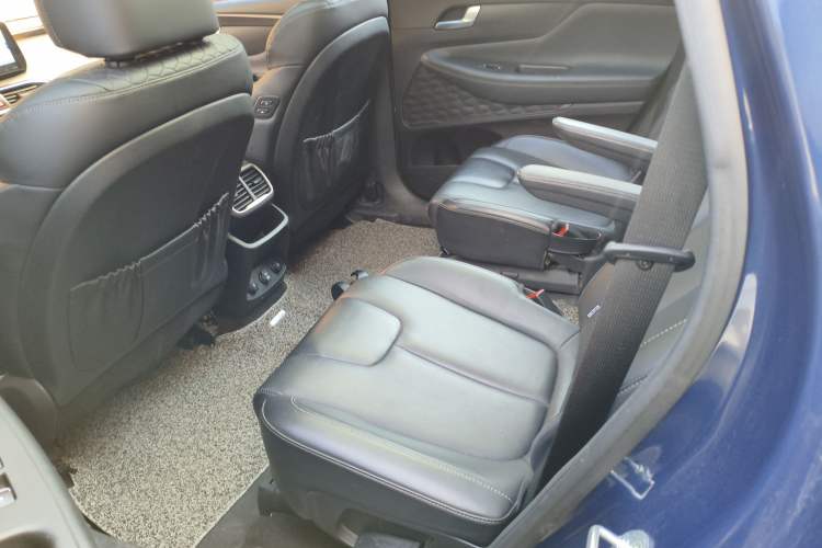 Used Hyundai Santa Fe 2019 380 TGDi TOP Automatic All-Wheel Drive Flagship (HTRAC) – China VI Standard
