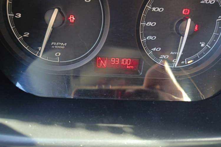 Used MG 3 2013 1.3L AMT Comfort Edition Odometer Close Up