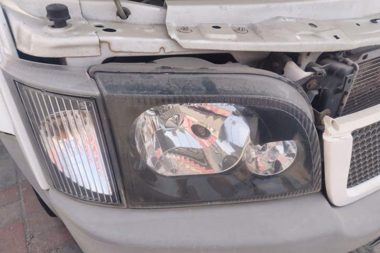 Used Ford Classic Transit 2013 2.8T Diesel Logistics Model with Short Wheelbase and Mid-Roof JX493ZLQ4