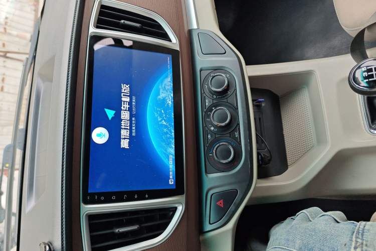 Used FORTHING Lingzhi 2019 V3 1.6L 2-Seat Standard Model China VI
