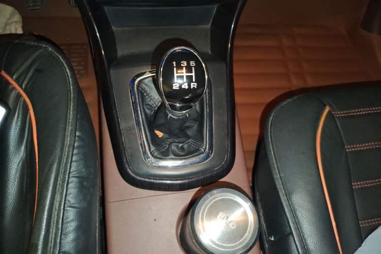 Used FORTHING SX6 2016 1.6L Manual Luxury Model
