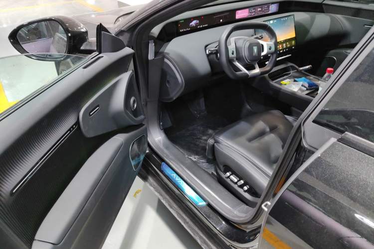 Used Avatr 12 2025 Ultra Extended-Range Edition
