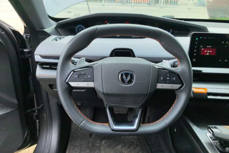 Used CHANGAN UNI-V 2022 1.5T Prestige Version