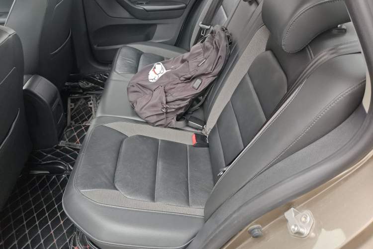 Used Volkswagen Bora 2015 Value Edition 1.6L Automatic Comfort Version