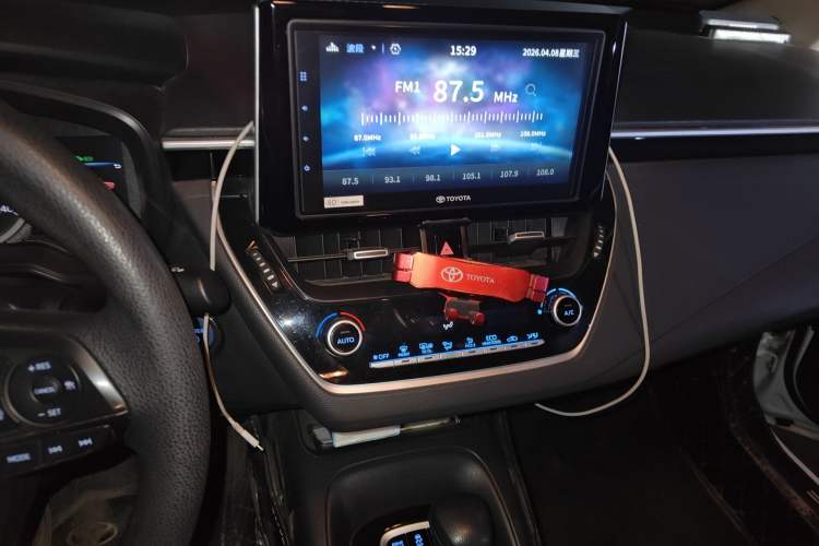 Used Toyota Corolla 2019 Dual-Engine 1.8L E-CVT GL-i Elite Edition Audio And AC Panel