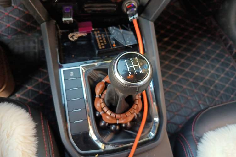 Used FORTHING Joyear S50 2017 1.5L Manual Luxury Model
