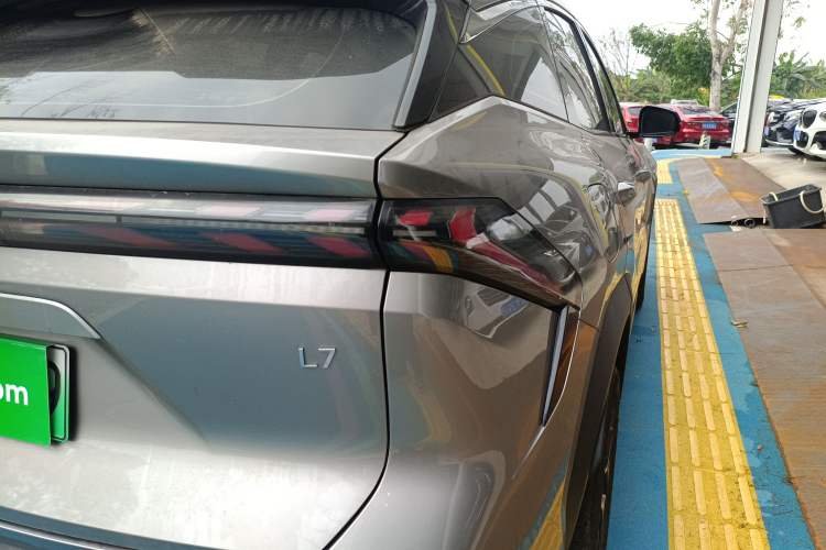 Used Geely Galaxy L7 2024 1.5T 55km PRO Dragon Edition