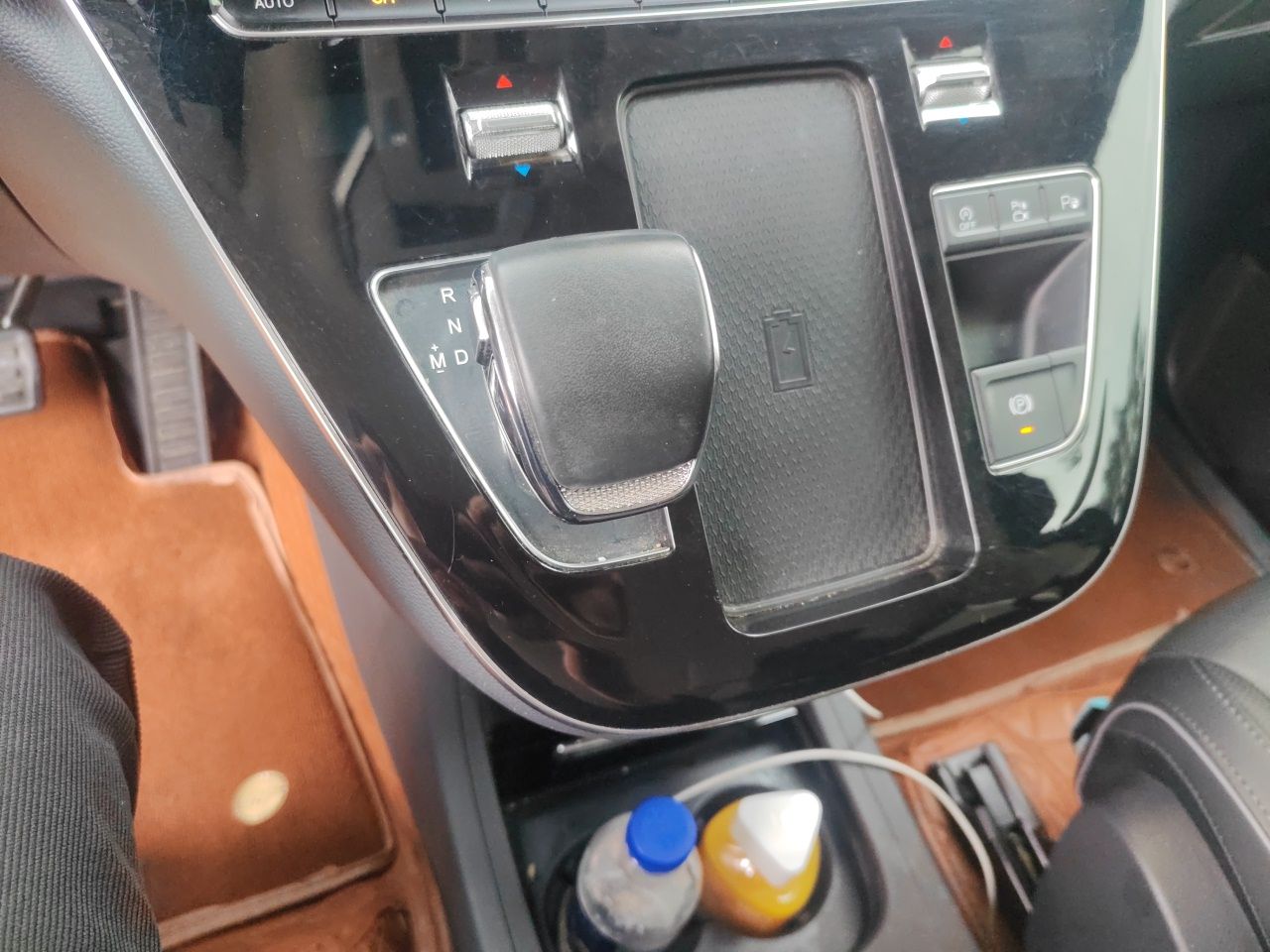 Hongqi HQ9 2023 2.0T Smart Connect Flagship Edition - Chinese Trim Chang — снимка 14