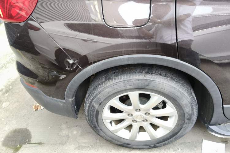 Used Buick Envision 2021 532T Two-Wheel-Drive Leading Version Right Rear Wheel Hub