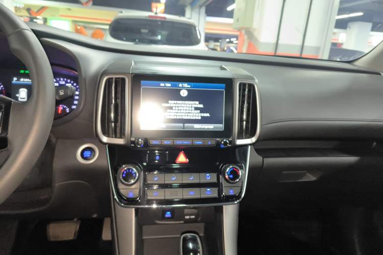 Used Hyundai ix35 2019 2.0L Automatic 2WD Zhiyong·Changxiang Edition China V Standard Audio And AC Panel