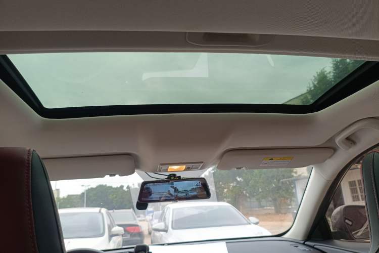 Used CHANGAN OSHAN X5 2021 Revised Version 1.5T DCT Luxury Edition Headliner