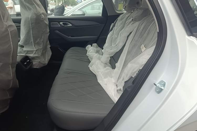 Used Geely Galaxy A7 2025 Model EM-i 150km Prestige Edition

