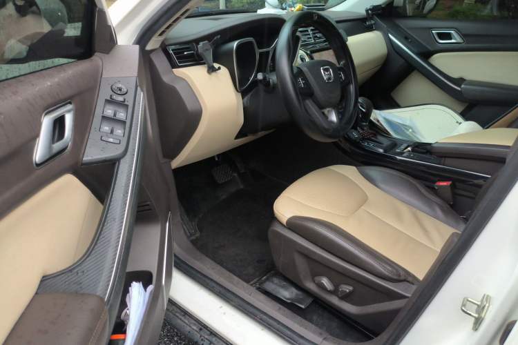 Used JMC Yusheng S330 2016 1.5L GTDi Automatic Two-Wheel Drive Flagship Edition Driver Seat