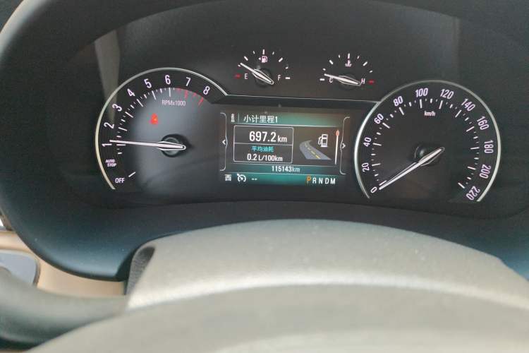 Used Buick GL8 2018 ES 28T Luxury Model China VI Standard Odometer Close Up