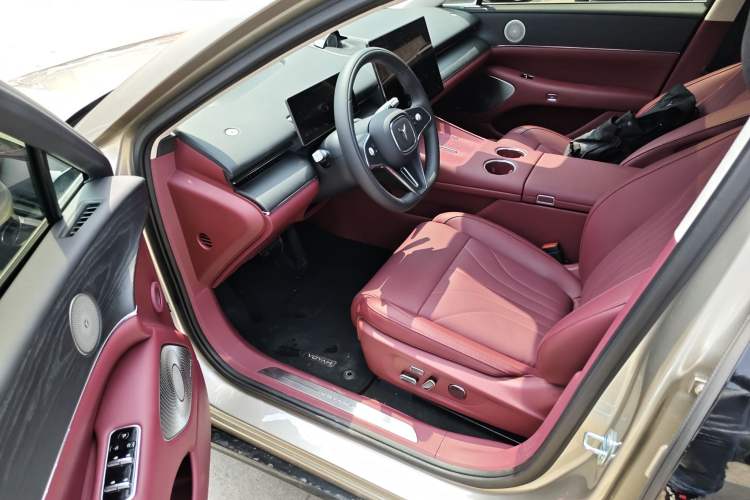 Used VOYAH Lantu Chiguang L 2026 Four-Wheel-Drive Ultra
