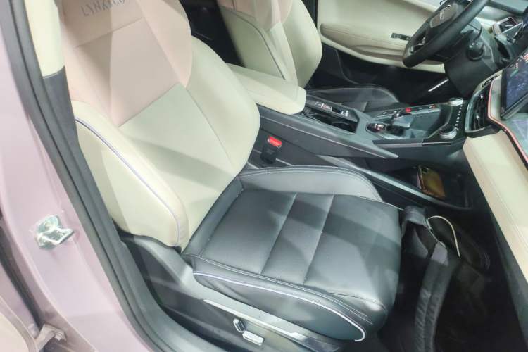 Used Lynk & Co 06 2023 Remix 1.5T Shero Right Front Seat