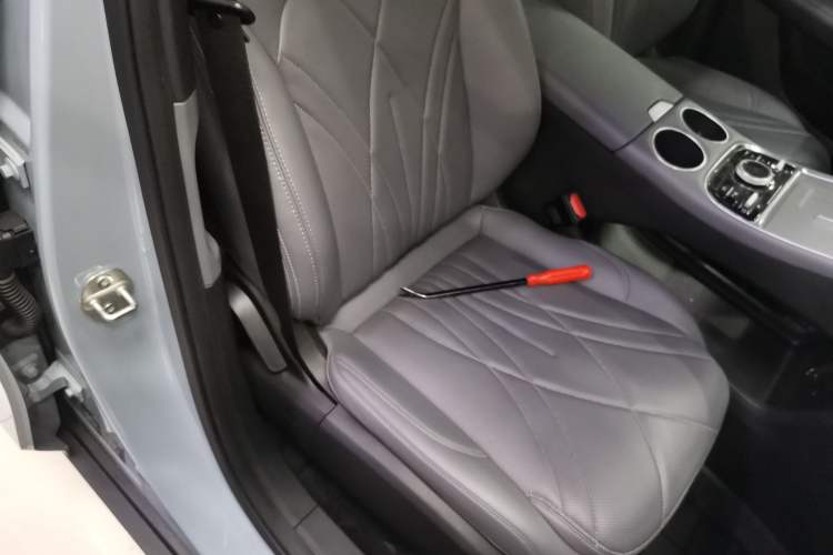 Used Geely Galaxy L6 2025 EM-i 140km Explorer+ Edition Right Front Seat