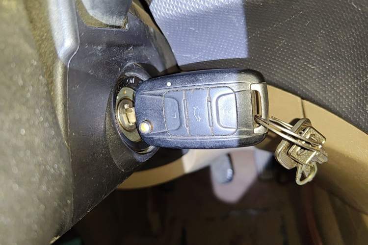 Used Wuling Hongguang 2014 1.5L S Comfort Model