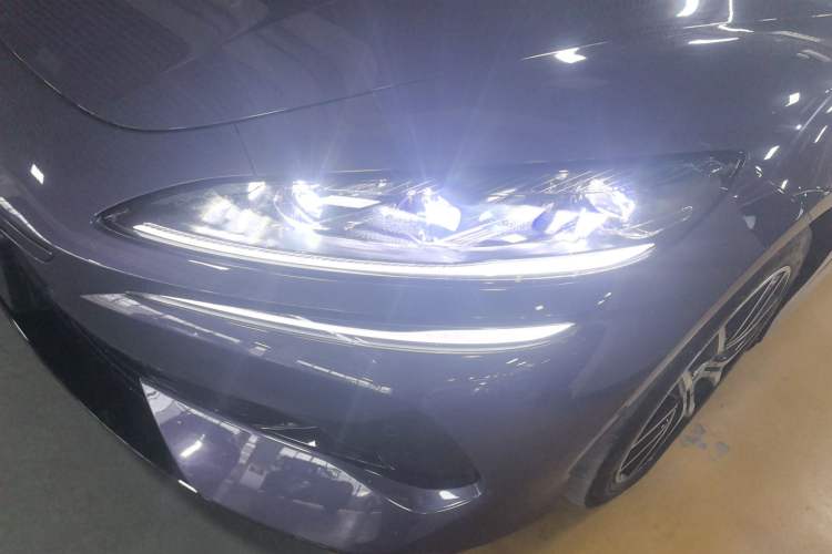 Used Denza Z9 2024 1100 km Four-Wheel Drive Max Version
