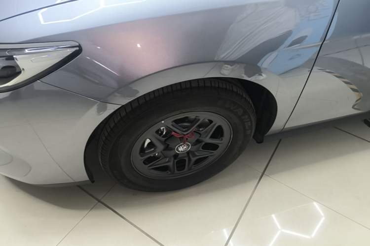 Used BYD Qin PLUS 2025 DM-i Smart Drive 55KM Leading Model
