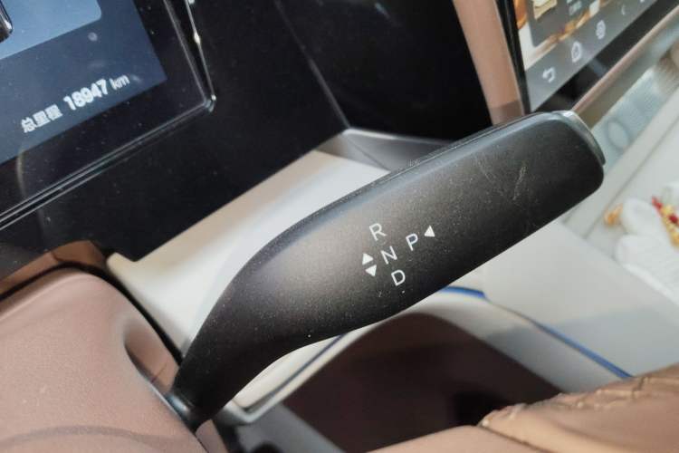 Used BYD Xia 2025 DM-i 1.5T 180km Excellence Model
