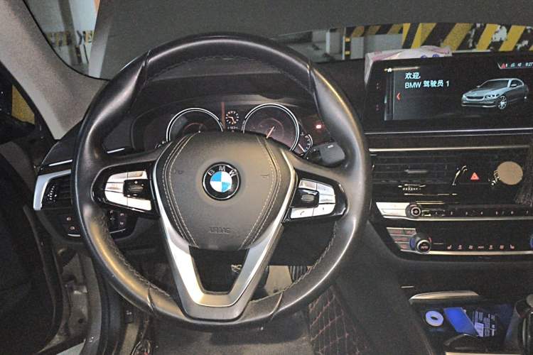 Used BMW 5 Series 2018 525Li Luxury Package
