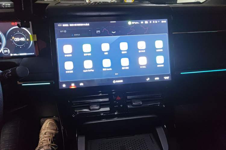 Used GAC Trumpchi M8 2024 Master Series 400T Ultimate Edition Audio And AC Panel