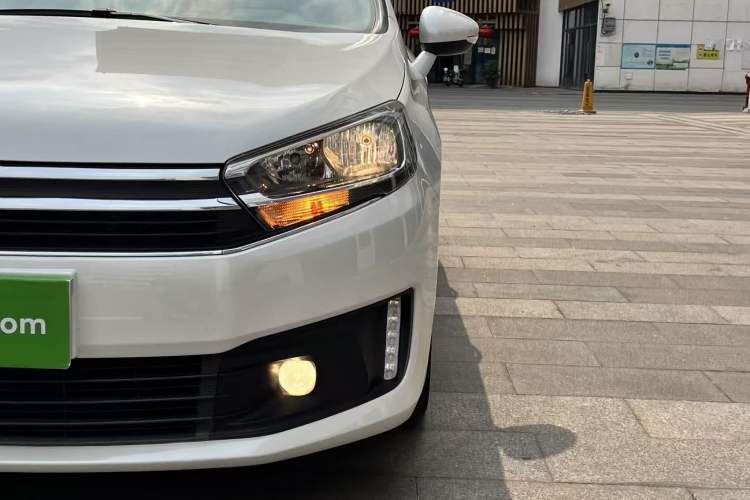 Used Citroen C4 Sega 2018 1.6L Automatic Luxury Model Left Front Headlight