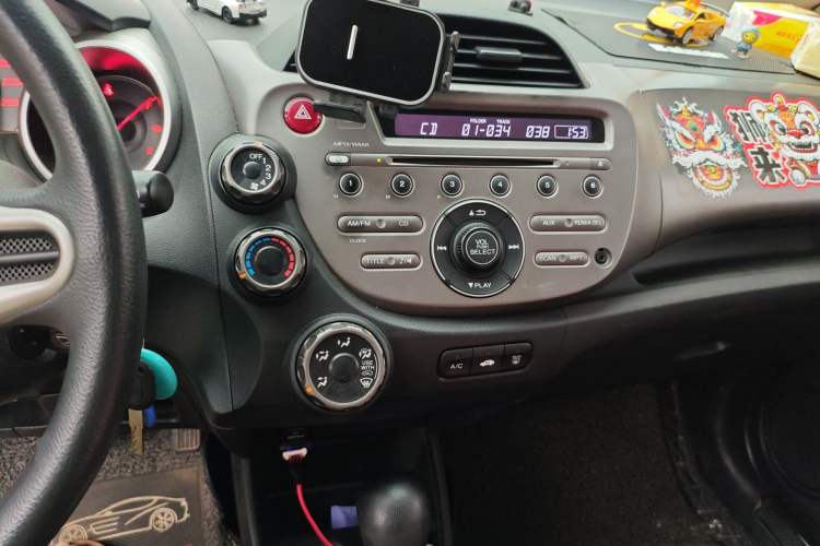 Used Honda Fit 2011 1.3L automatic comfort version