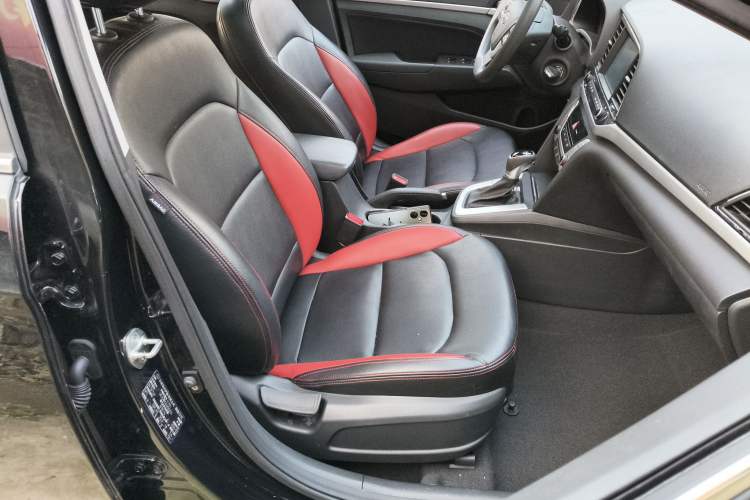 Used Hyundai Elantra (6th Generation / Lingdong) 2016 1.6L Automatic ZhiXuan – Elite Version Right Front Seat