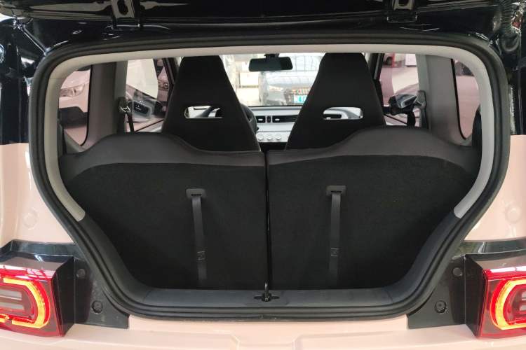 Used Wuling Hongguang MINIEV 2022 Macaron Premium Model – Lithium Iron Phosphate
