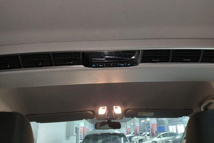 Used JAC Refine M4 2021 2.0L Manual Comfort Edition